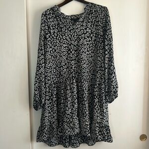 Perfect little lightweight dress size M